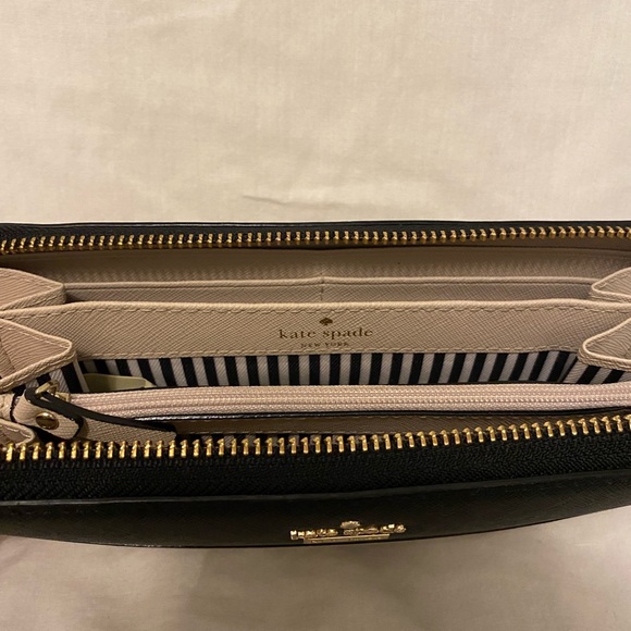 Kate Spade Wallet - Picture 3 of 9